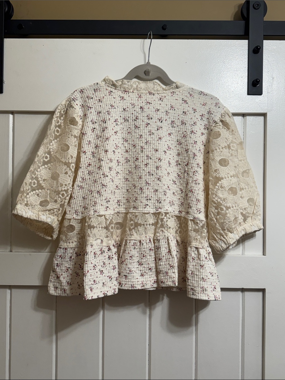 POL Cream Blouse with Dusty Rose Floral Detail - Picture 3 of 3